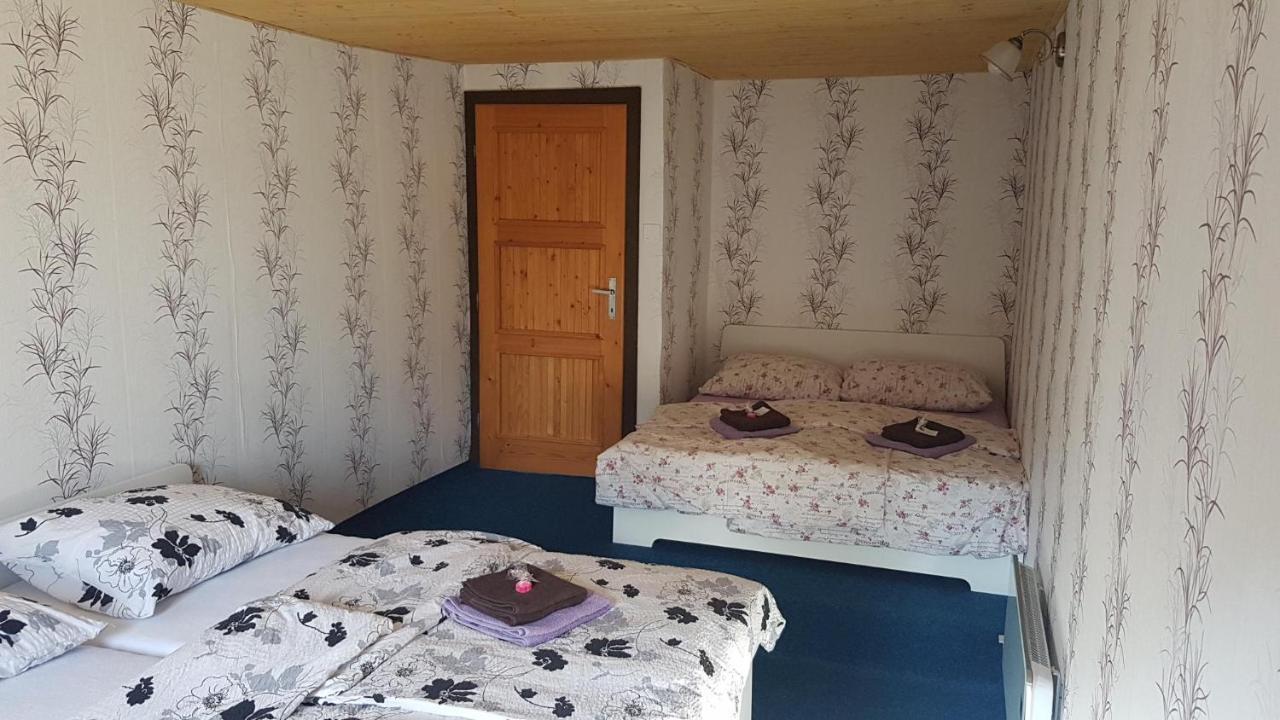 Chalupa V Kopci Vysoka Srbska Exterior foto